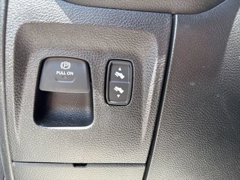 Used 2025 RAM 1500 Big Horn AWD/4WD image 22