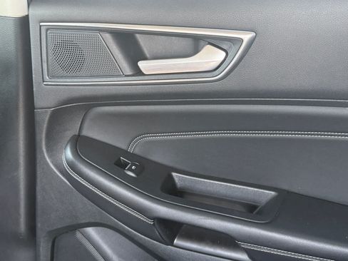 Used 2024 Ford Edge Titanium AWD/4WD image 11