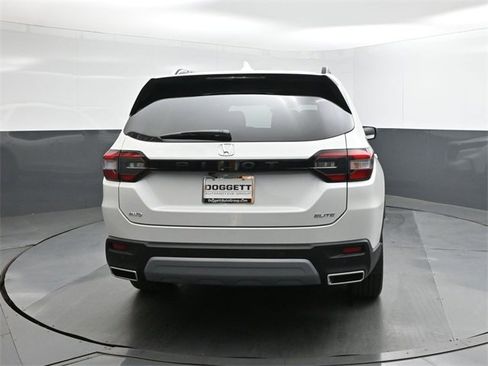 New 2025 Honda Pilot Elite image 8