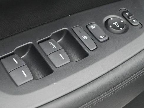 New 2026 Honda HR-V LX image 24