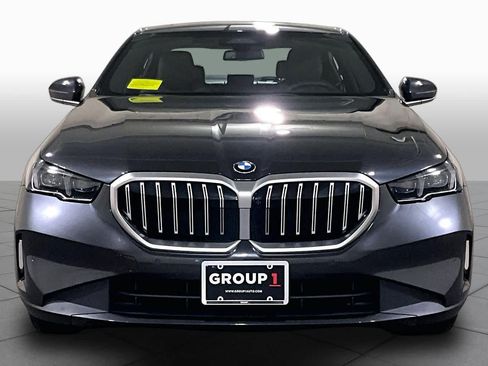 Used 2026 BMW 530i xDrive w/ Premium Package AWD/4WD image 3