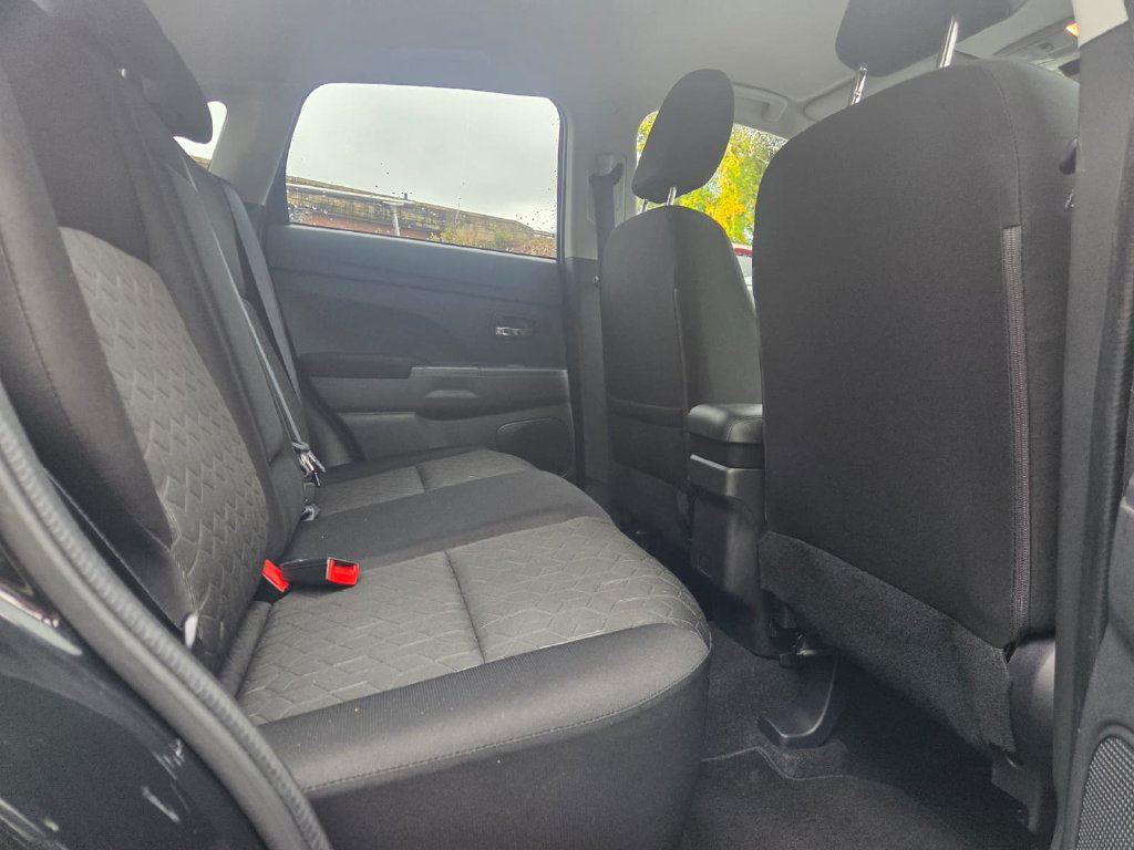 Used 2025 Mitsubishi Outlander Sport ES AWD/4WD image 14