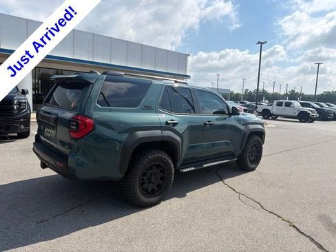 Used 2025 Toyota 4Runner TRD Off-Road Premium AWD/4WD image 3