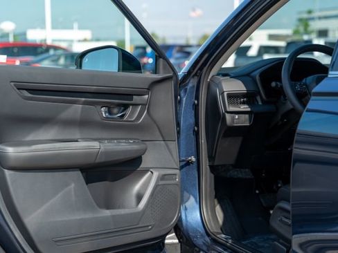 Used 2025 Honda CR-V EX image 20