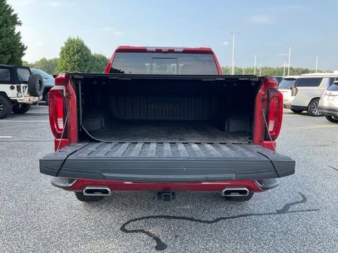 Used 2024 GMC Sierra 1500 AT4 w/ Technology Package AWD/4WD image 18