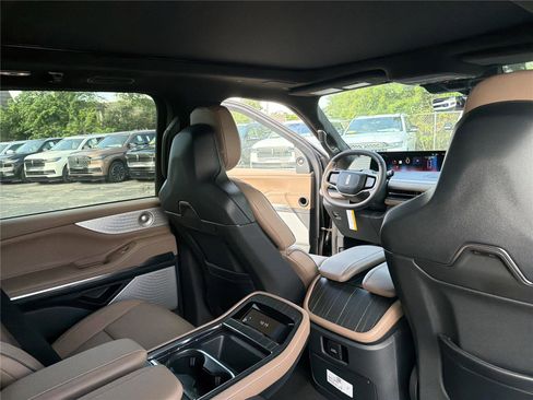 New 2026 Lincoln Navigator Black Label image 27