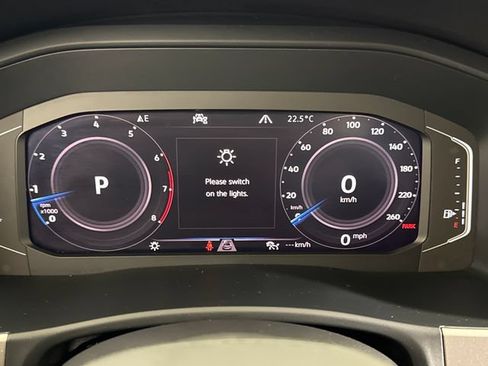 Used 2020 Volkswagen Atlas Cross Sport SEL R-Line AWD/4WD image 51