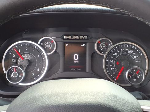 Used 2025 RAM 2500 Big Horn AWD/4WD image 2