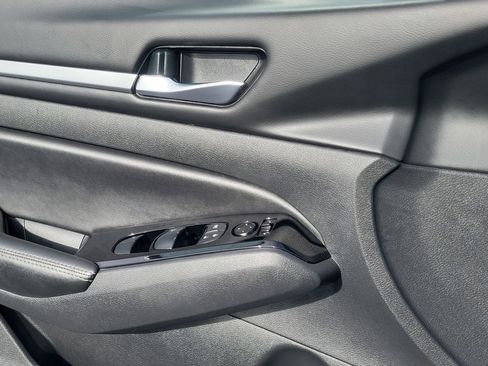 Used 2023 Nissan Altima 2.5 SV image 25