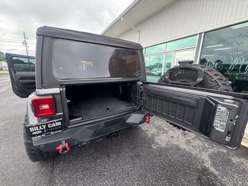 Used 2021 Jeep Wrangler Unlimited Rubicon AWD/4WD image 10