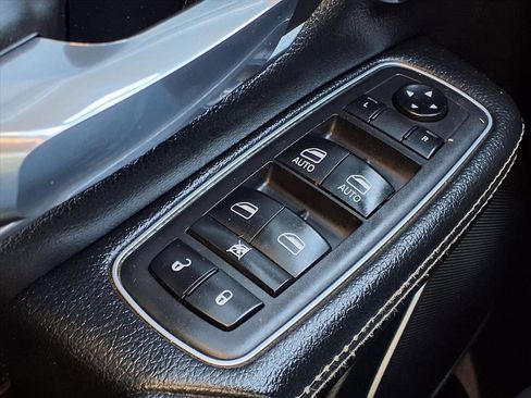 Used 2020 RAM 1500 Laramie image 13