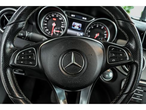 Used 2018 Mercedes-Benz CLA 250 image 17