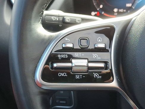 Certified 2022 Mercedes-Benz GLA 250 4MATIC image 22