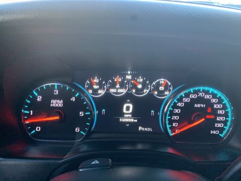 Used 2019 GMC Yukon XL SLT w/ Graphite Performance Edition image 18