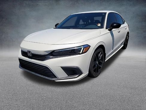 Used 2022 Honda Civic Sport image 2