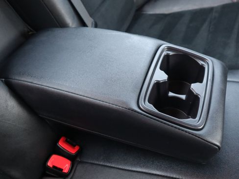 Used 2016 Toyota Camry SE image 39