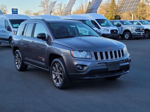 Used 2016 Jeep Compass 75th Anniversary w/ Power Value Group image 3