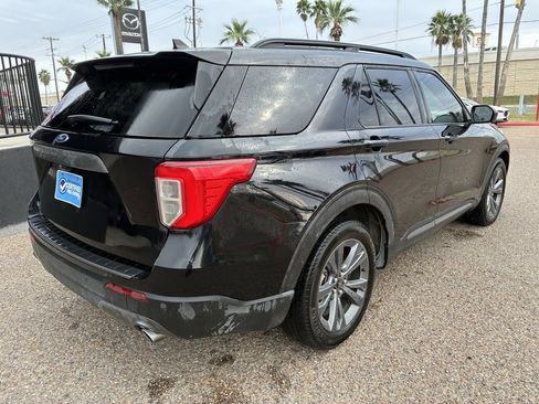 Used 2023 Ford Explorer XLT w/ Equipment Group 202A image 5