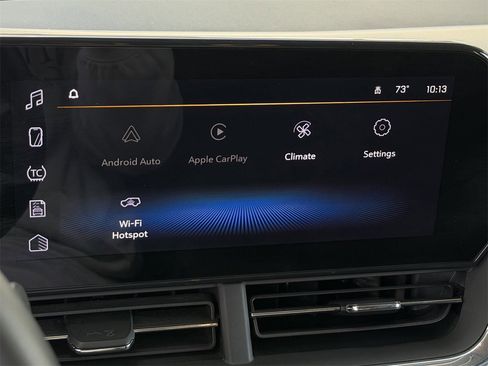 Certified 2025 Chevrolet Trax LT w/ LT Convenience Package image 18