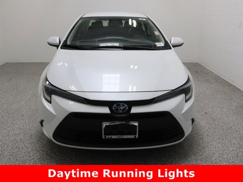 Used 2024 Toyota Corolla LE image 3