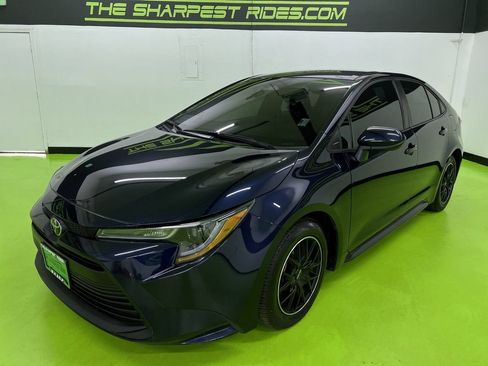 Used 2026 Toyota Corolla LE FWD image 5