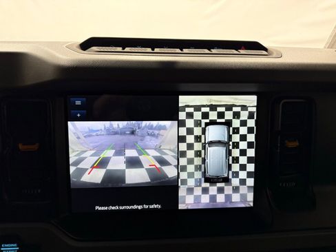 Used 2022 Ford Bronco Badlands image 35