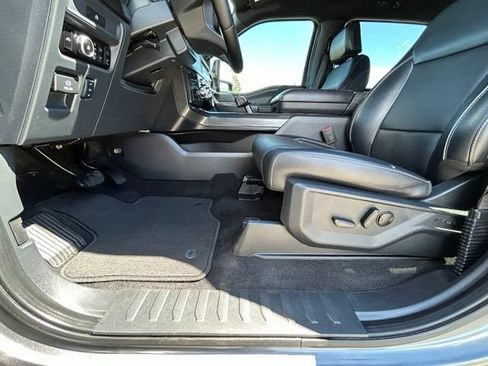 Used 2025 Ford F150 Lariat AWD/4WD image 31