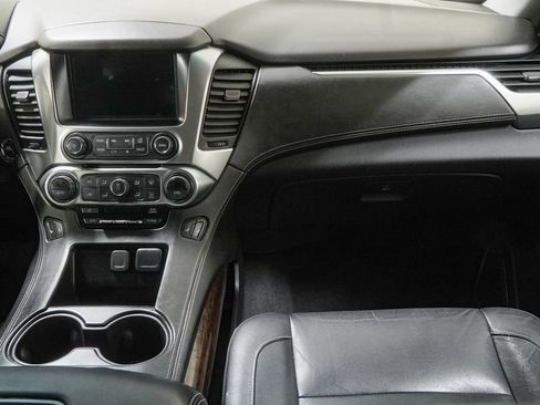 Used 2019 Chevrolet Tahoe LT w/ Luxury Package AWD/4WD image 35
