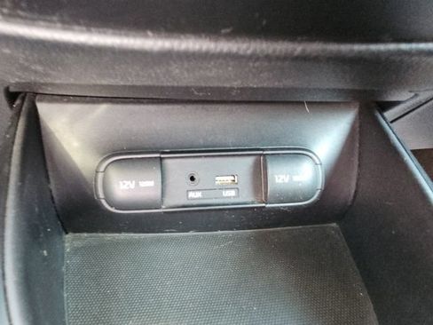 Used 2015 Kia Soul + FWD image 24