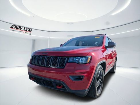 Used 2020 Jeep Grand Cherokee Trailhawk AWD/4WD image 7