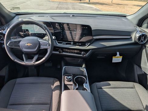 New 2026 Chevrolet Equinox LT w/ Safety and Technology Package image 29