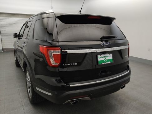 Used 2018 Ford Explorer Limited w/ Class II Trailer Tow Package FWD image 5
