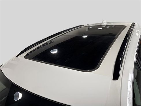 New 2025 Buick Envision Sport Touring image 8