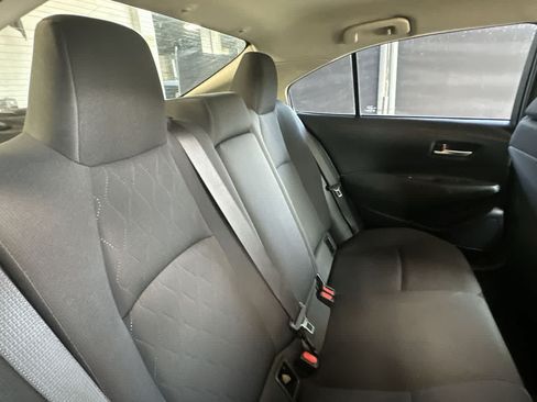 Used 2020 Toyota Corolla LE FWD image 26