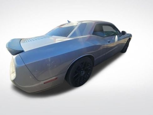 Used 2016 Dodge Challenger R/T Plus image 10