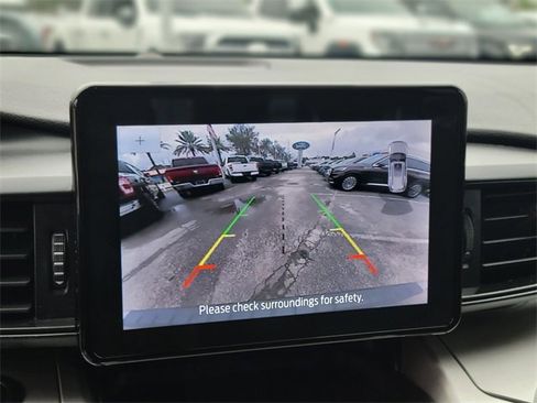 Certified 2022 Ford Explorer XLT image 26