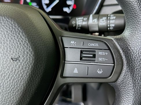 Used 2025 Honda CR-V EX image 17