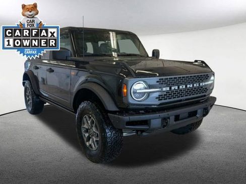 Used 2025 Ford Bronco Badlands image 17