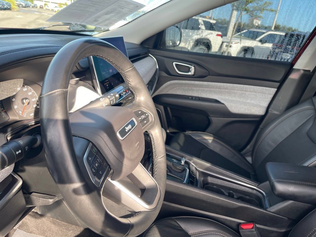 Used 2022 Jeep Compass Latitude AWD/4WD image 15
