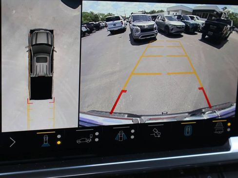 Used 2022 GMC Sierra 1500 Elevation w/ Elevation Premium Package AWD/4WD image 17