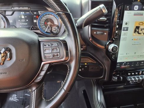 Used 2022 RAM 2500 Limited image 10