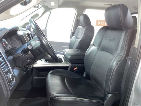 Used 2017 RAM 1500 Laramie w/ Convenience Group AWD/4WD image 11