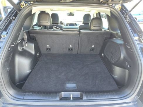 Certified 2021 Jeep Cherokee Limited AWD/4WD image 29