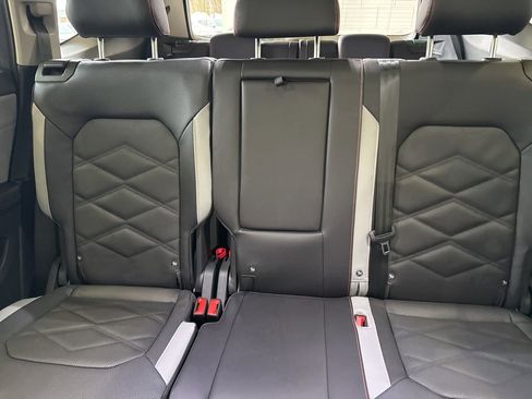 New 2026 Volkswagen Atlas Peak Edition image 14