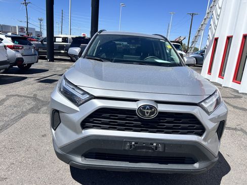 Used 2025 Toyota RAV4 XLE AWD/4WD image 8