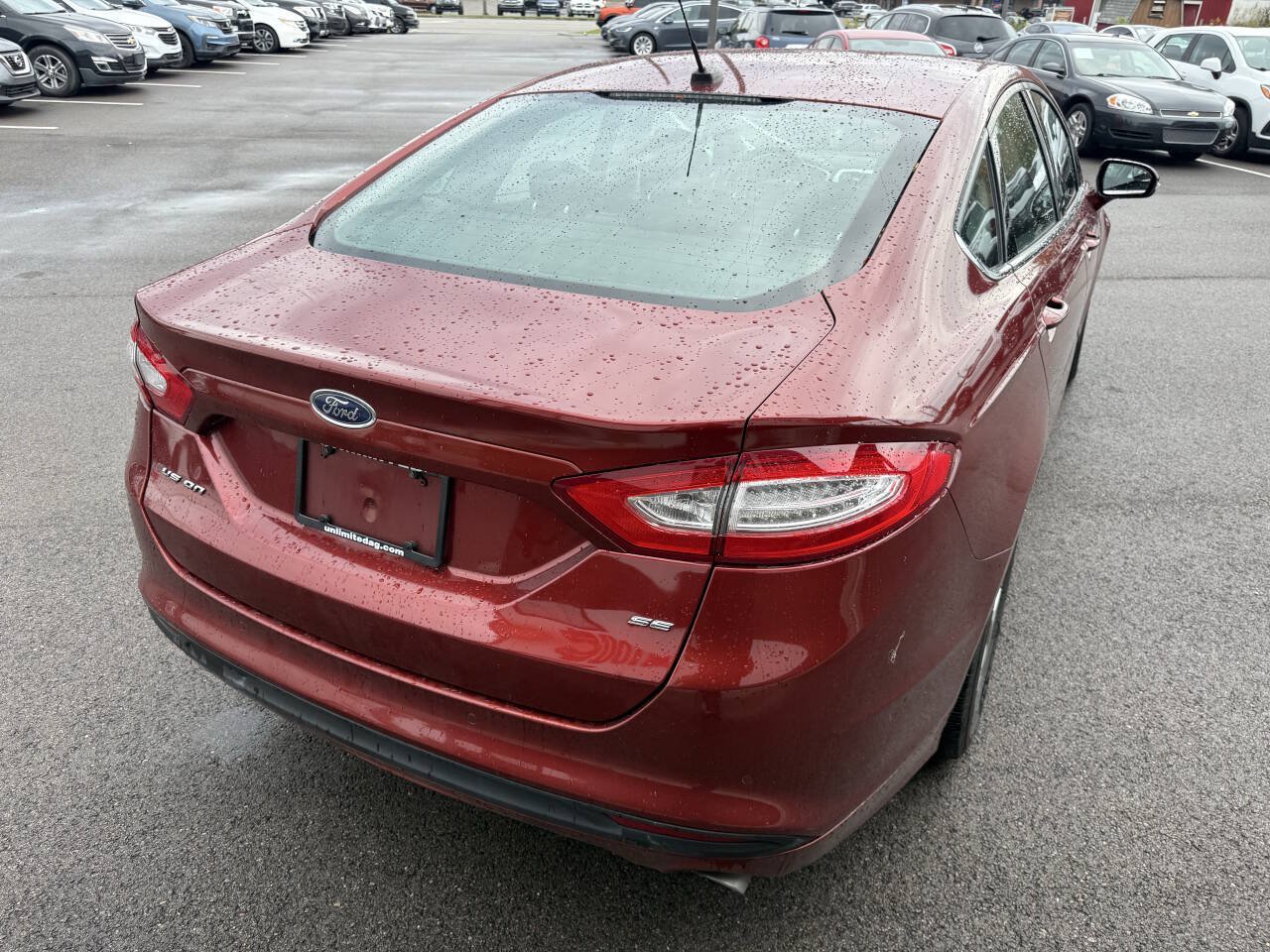 Used 2014 Ford Fusion SE FWD image 8