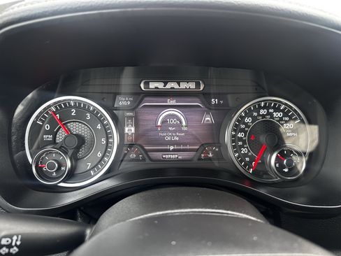 Used 2025 RAM 1500 Laramie image 15