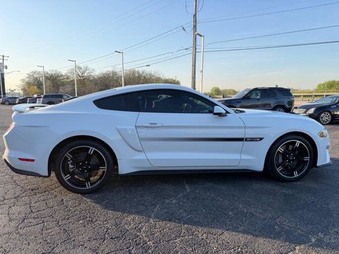 Used 2019 Ford Mustang GT Premium w/ Equipment Group 401A RWD image 14
