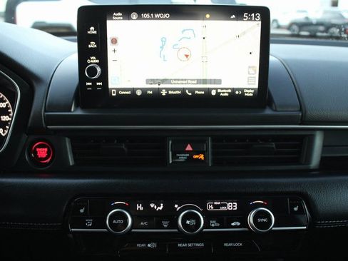 Used 2023 Honda Pilot Touring image 16