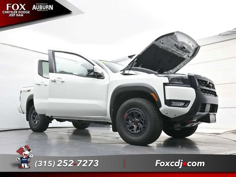 Used 2026 Nissan Frontier PRO-4X w/ Pro-4x Convenience Package AWD/4WD image 37